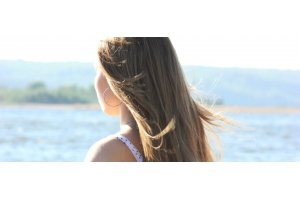 Ботокс и кератиновое выпрямление волос: когда делать процедуры, если вы собрались на море
