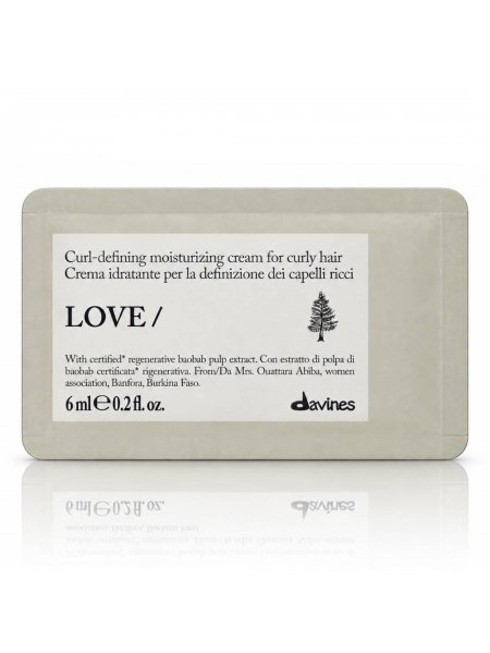 Несмываемый крем Davines Love Curl Moisturizing Cream для увлажнения и формирования локонов кудрявых волос, 6 мл (саше)