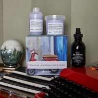 Подарочный набор по уходу за волосами Davines The passionate and the brave для разглаживания завитка