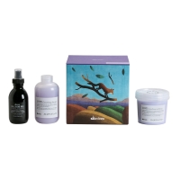 Подарунковий набір Davines LOVE Smooth Box 2025